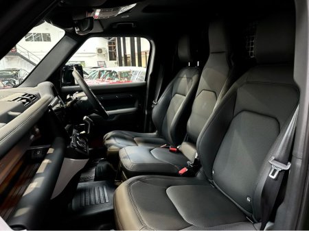 2026 Land Rover Defender - photo 15