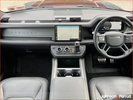 2025 Land Rover Defender - photo 4