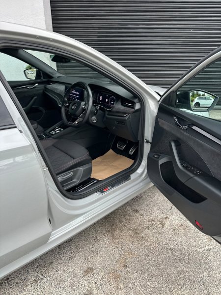 2021 Skoda Octavia - photo 17