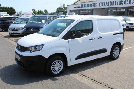 2020 Peugeot Partner - photo 2
