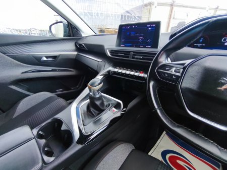 2019 Peugeot 5008 - photo 11