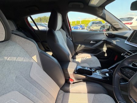 2021 Peugeot 208 - photo 15