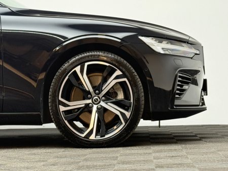 2025 Volvo V60 - photo 9