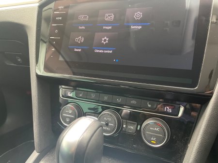 2019 Volkswagen Passat - photo 17