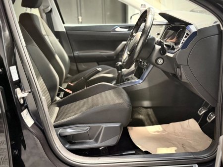 2021 Volkswagen Polo - photo 9