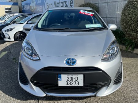 2020 Toyota Aqua - photo 2