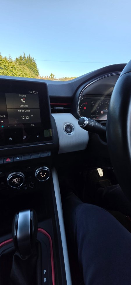 2020 Renault Clio - photo 16
