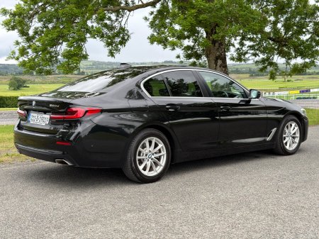 2021 BMW 5-Series - photo 4