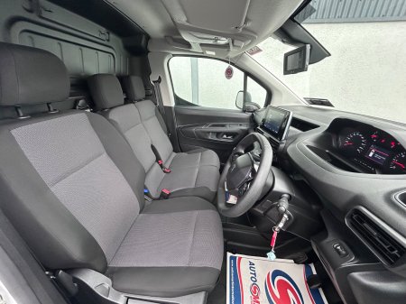 2020 Peugeot Partner - photo 9