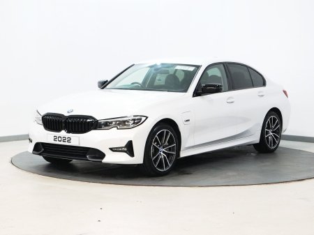 2022 BMW 3-Series - photo 8