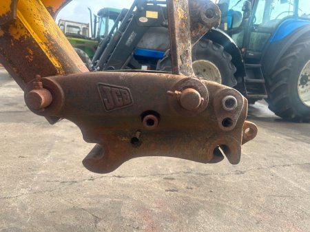 0 JCB 