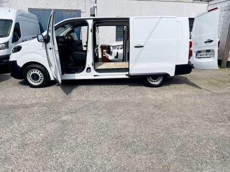 2024 Toyota Proace - photo 21