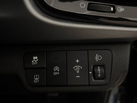 2023 Kia Rio - photo 26