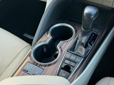 2019 Toyota Camry - photo 24
