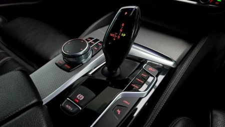 2017 BMW 5-Series - photo 39
