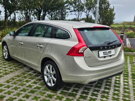 2017 Volvo V60 - photo 18