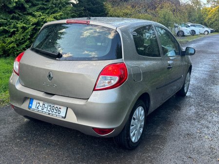 2012 Renault Clio - photo 4
