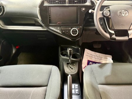 2019 Toyota Aqua - photo 12
