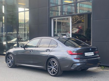 2022 BMW 3-Series - photo 6