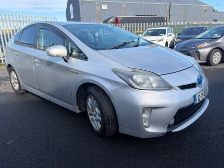 2012 Toyota Prius - photo 2
