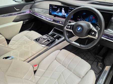 2023 BMW 7-Series - photo 11