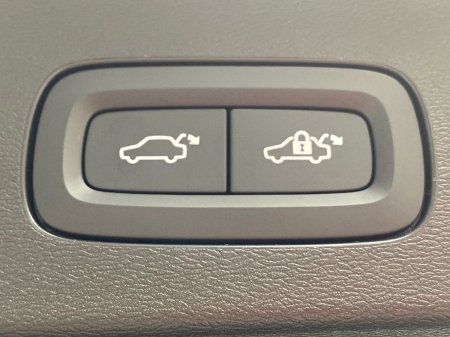 2027 Volvo V60 - photo 17
