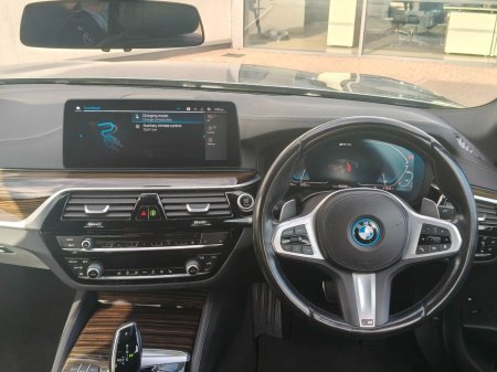 2023 BMW 5-Series - photo 5