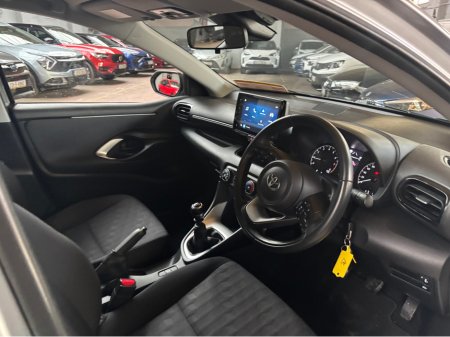 2024 Toyota Yaris - photo 9