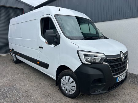 2022 Renault Master
