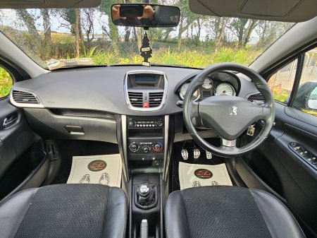 2013 Peugeot 207 - photo 27