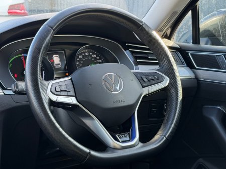 2022 Volkswagen Passat - photo 44