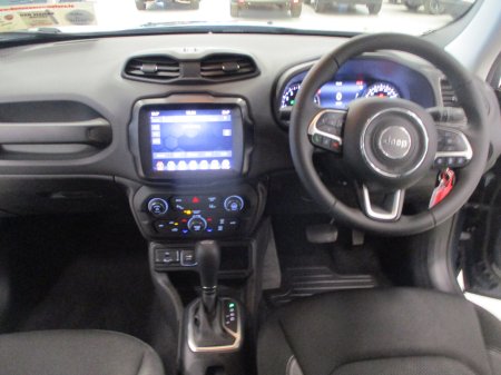 2025 Jeep Renegade - photo 19