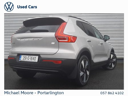 2025 Volvo XC40 - photo 3