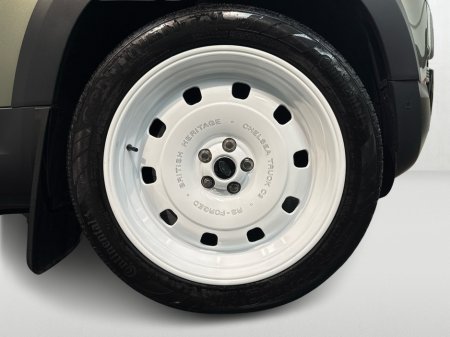 2025 Land Rover Defender - photo 28