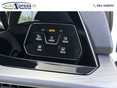 2021 Volkswagen Golf - photo 2