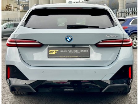 2026 BMW 5-Series - photo 8