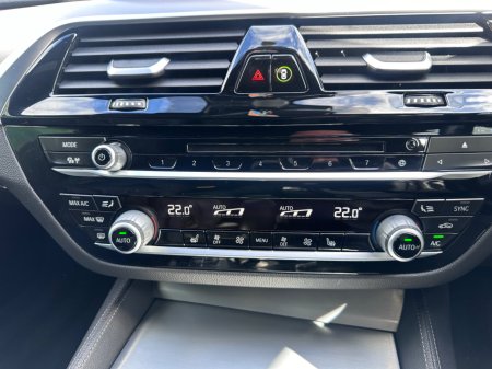 2019 BMW 5-Series - photo 15