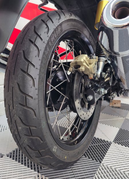 2025 ROYAL ENFIELD Interceptor 650 - photo 34