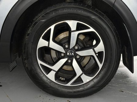 2020 Kia Sportage - photo 17