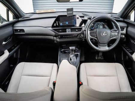 2023 Lexus UX - photo 11