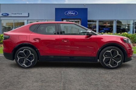 2025 Ford Capri - photo 3