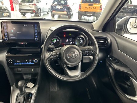 2023 Toyota Yaris Cross - photo 9