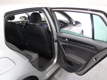 2018 Volkswagen Golf - photo 27