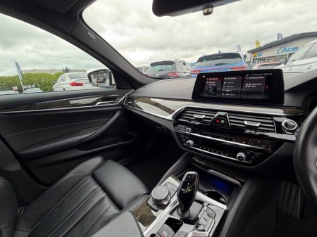 2018 BMW 5-Series - photo 24