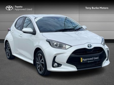 2023 Toyota Yaris - Hybrid - New Generation - LUNASPORT Edition - 1.5 - 5dr - Auto - 1 Owner - Only 35,131 kms // Remo