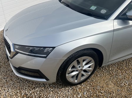 2021 Skoda Octavia - photo 16