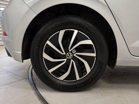 2025 Volkswagen Polo - photo 6