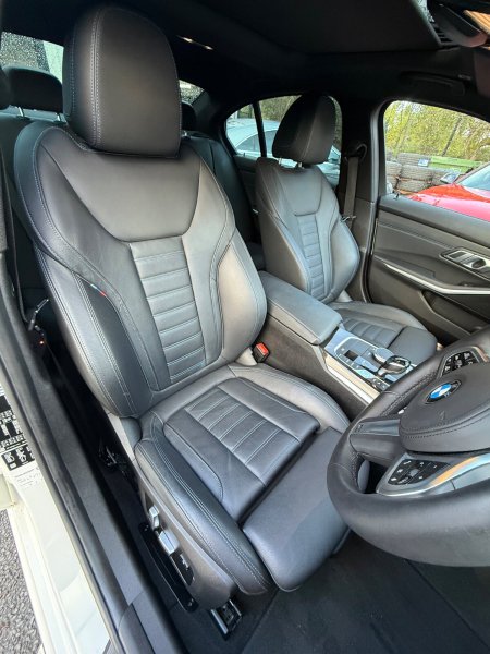 2021 BMW 3-Series - photo 14