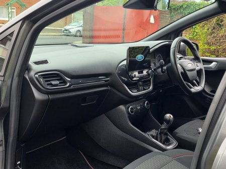 2018 Ford Fiesta - photo 22