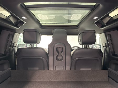 2026 Land Rover Defender - photo 22
